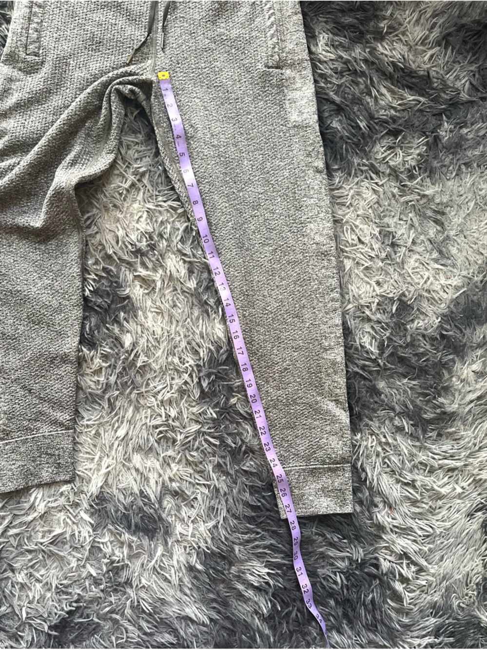 Lululemon Engineered Warmth Merino Wool-Blend Joggers  with Rib-Knit Design SZ 6 - Picture 9 of 10
